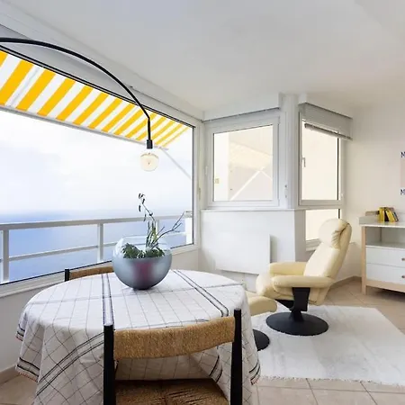 Апартаменты Eden Window To The Sea *